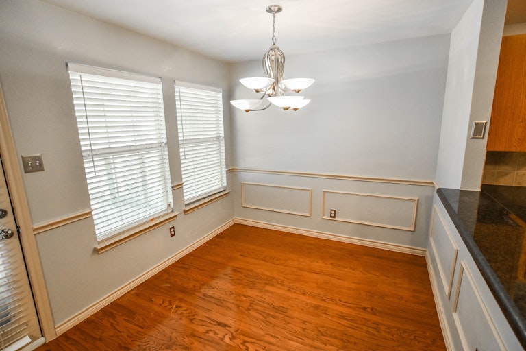 Photo 13 of 36 - 3954 Fernando Dr, Euless, TX 76040