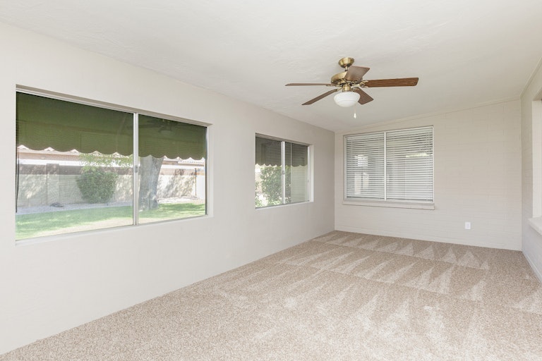 Photo 12 of 25 - 5814 W Frier Dr, Glendale, AZ 85301