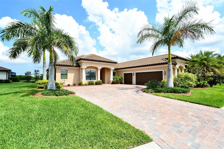 Photo 2 of 94 - 704 Moorings Way, Bradenton, FL 34212