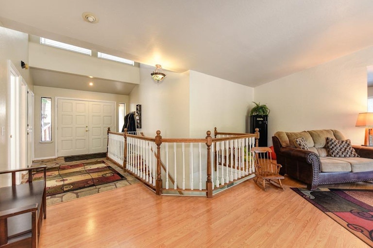 Photo 9 of 79 - 12136 Poplar Rd, Auburn, CA 95602