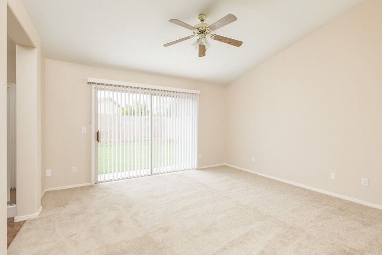 Photo 10 of 21 - 15000 W Honeysuckle Ln, Surprise, AZ 85374