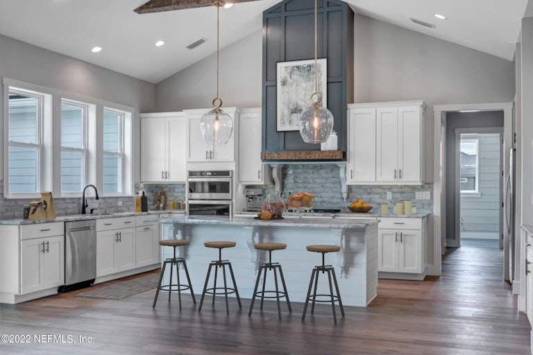 Photo 9 of 18 - 11080 Blazing Ridge Ct, Jacksonville, FL 32219