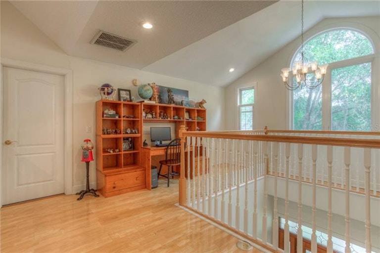 Photo 17 of 25 - 901 Academy Dr, Brandon, FL 33511