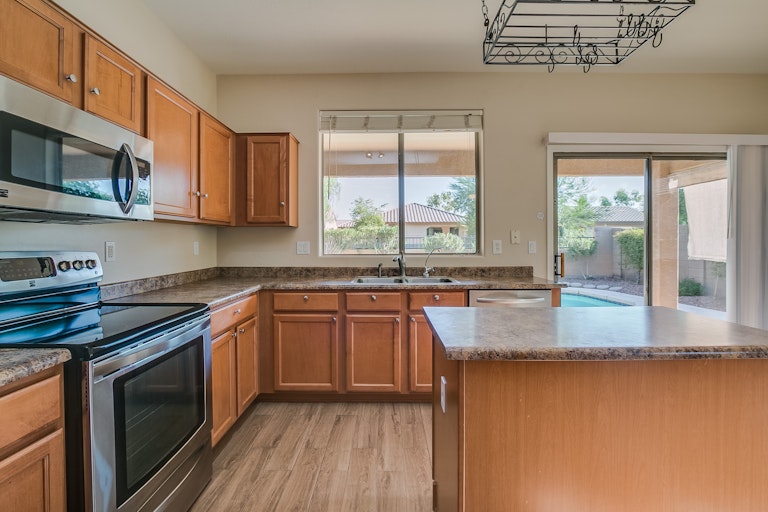 Photo 7 of 25 - 21042 E Desert Hills Cir, Queen Creek, AZ 85142
