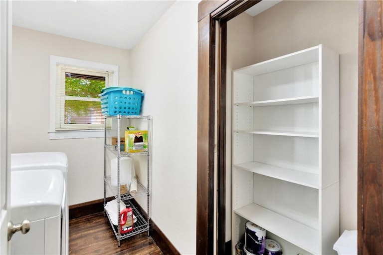 Photo 15 of 29 - 4913 N Suwanee Ave, Tampa, FL 33603