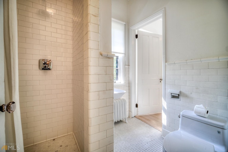 Photo 30 of 59 - 898 Briarcliff Rd NE, Atlanta, GA 30306