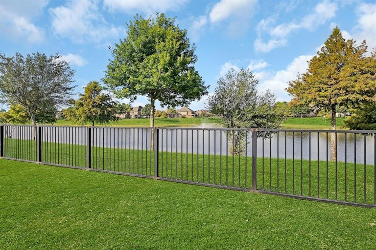 Photo 35 of 36 - 13444 Swift Creek Dr, Pearland, TX 77584