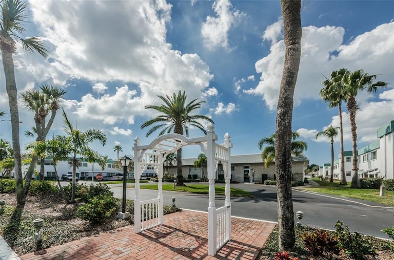 Photo 53 of 63 - 5287 81st St N #14, Saint Petersburg, FL 33709