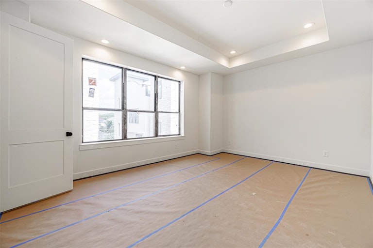 Photo 30 of 45 - 1801 Dunlavy St, Houston, TX 77006