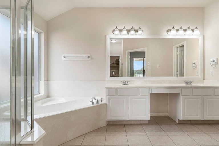 Photo 18 of 25 - 3284 Gladewater Ln, League City, TX 77573