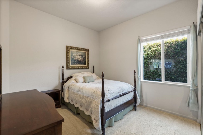 Photo 24 of 35 - 2421 Walnut Oaks Ln, Carmichael, CA 95608