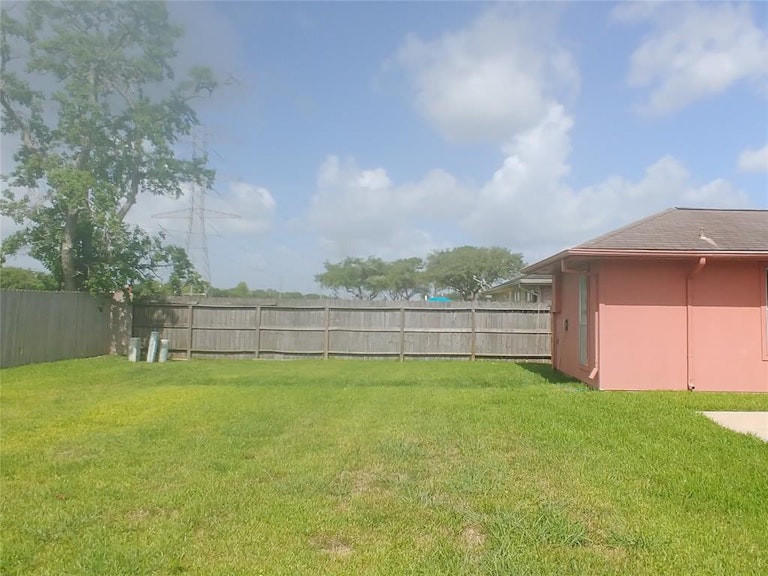 Photo 18 of 18 - 2519 Ironclad Dr, League City, TX 77573