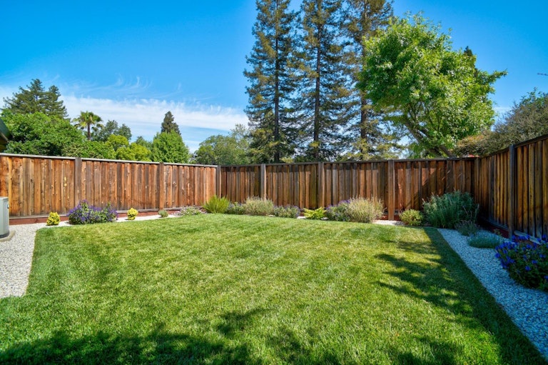 Photo 40 of 68 - 1940 Rolling Hills Rd, Sacramento, CA 95864