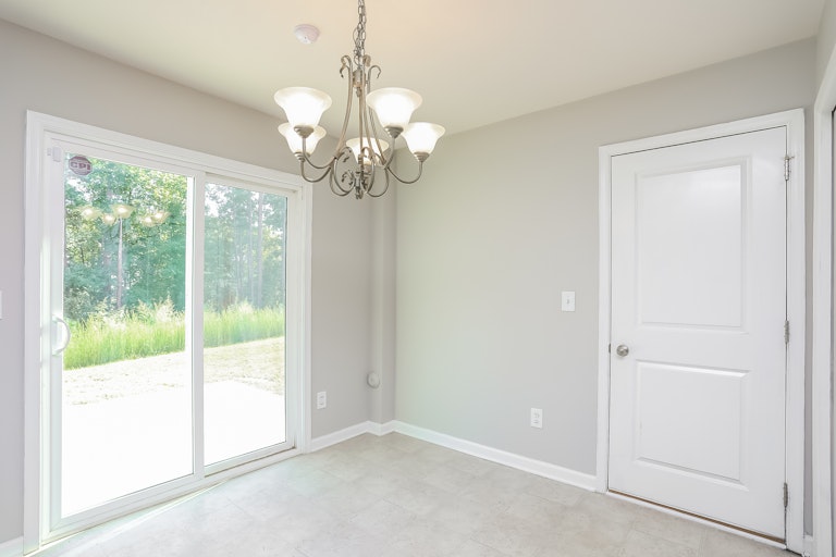 Photo 11 of 25 - 370 Fieldspar Ln, Clayton, NC 27520
