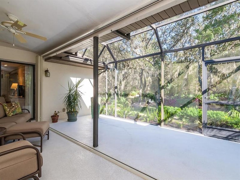 Photo 24 of 25 - 6079 Ravenwood Dr, Sarasota, FL 34243