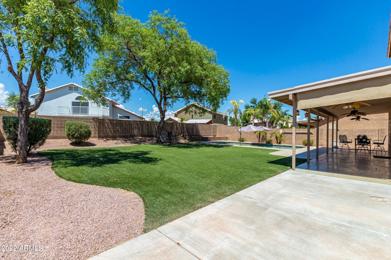 Photo 27 of 42 - 10822 W Quail Ave, Sun City, AZ 85373