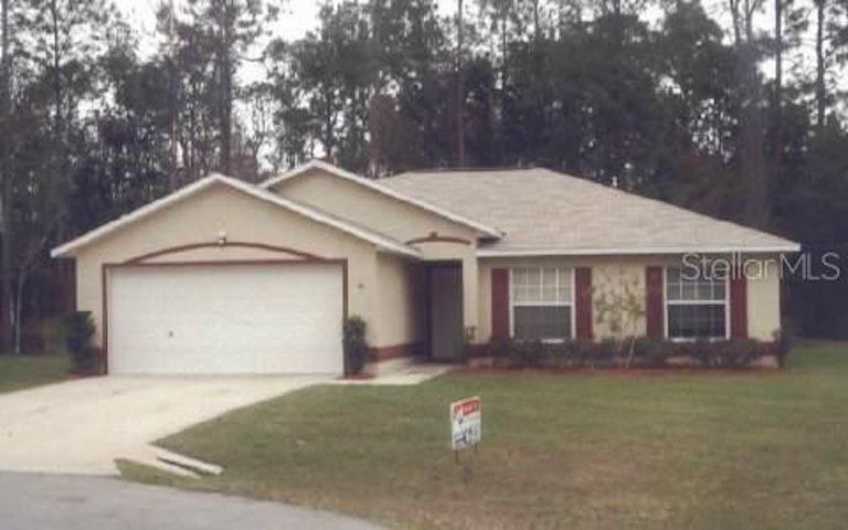 Photo 1 of 1 - 30 Zeolite Pl, Palm Coast, FL 32164