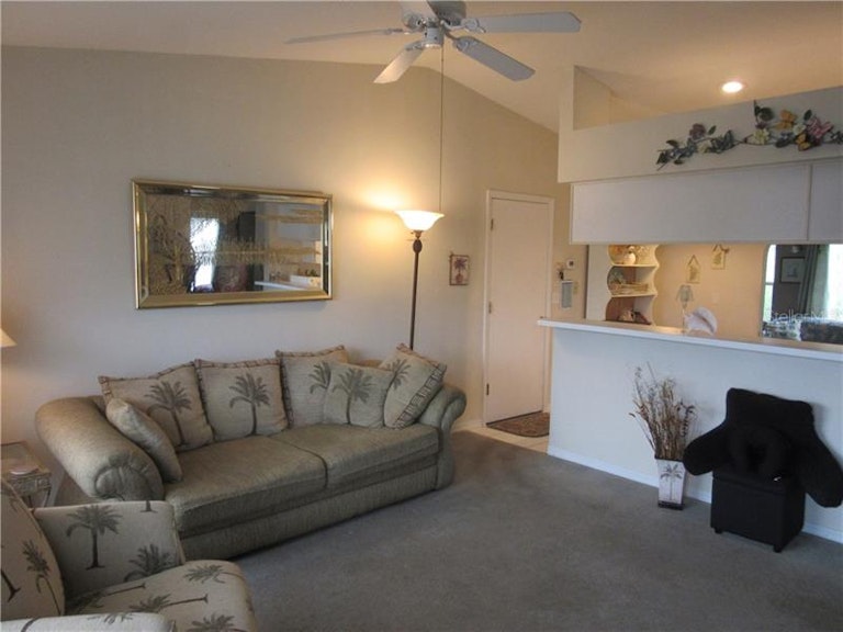 Photo 7 of 25 - 29425 Zeller Ave, San Antonio, FL 33576