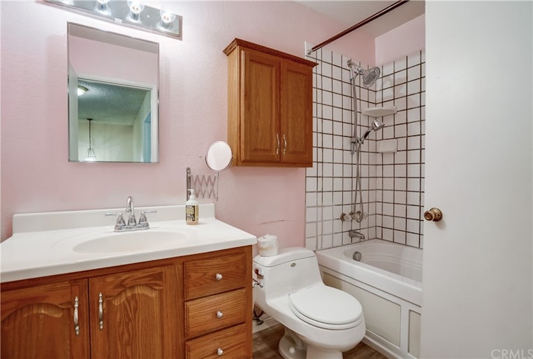Photo 21 of 37 - 628 Pamela Kay Ln, La Puente, CA 91746