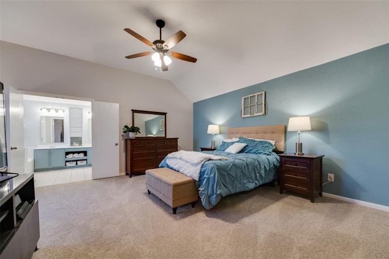 Photo 27 of 40 - 8801 Clearlake Dr, Rowlett, TX 75088