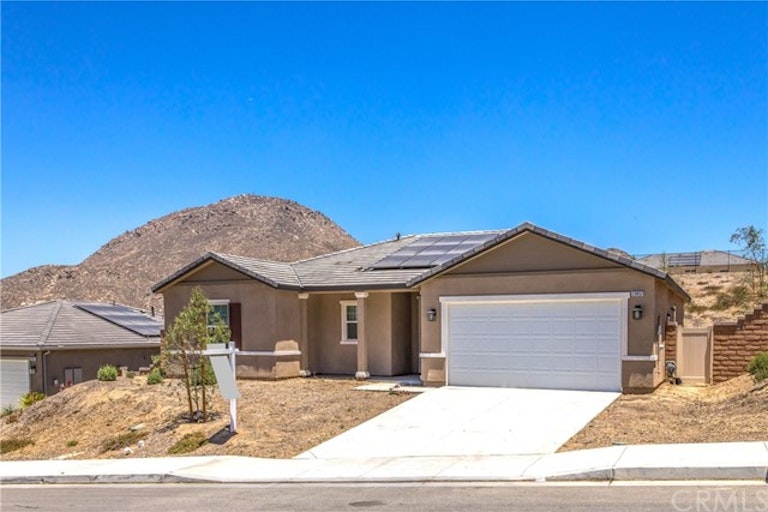 Photo 4 of 30 - 20852 Spring Mountain Rd, Riverside, CA 92507