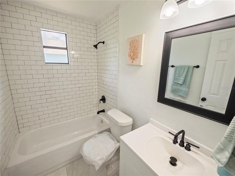 Photo 29 of 38 - 1902 Paragon St, Deltona, FL 32738