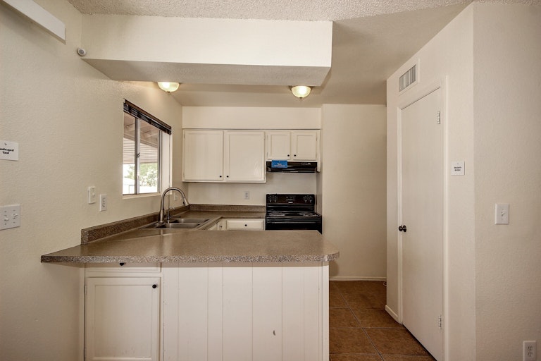 Photo 2 of 25 - 9631 E Mason Way, Mesa, AZ 85207