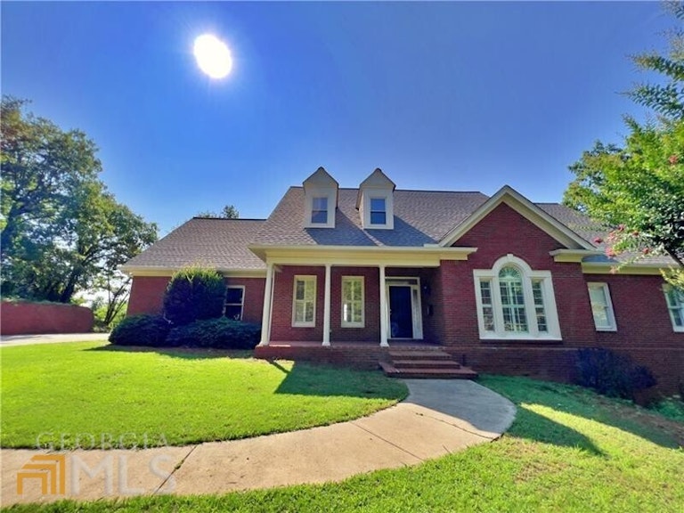 Photo 3 of 47 - 1886 Groover Rd, Marietta, GA 30062