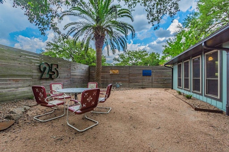 Photo 46 of 50 - 5311 Manor Creek Ln, Houston, TX 77092