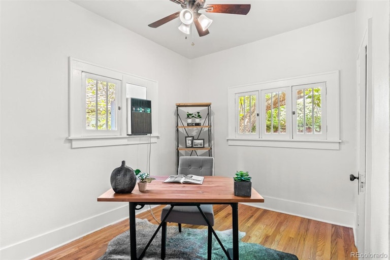 Photo 19 of 33 - 674 Jackson St, Denver, CO 80206