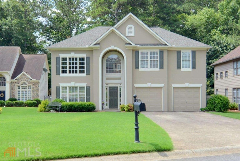 Photo 1 of 29 - 2718 Harper Woods Dr, Marietta, GA 30062