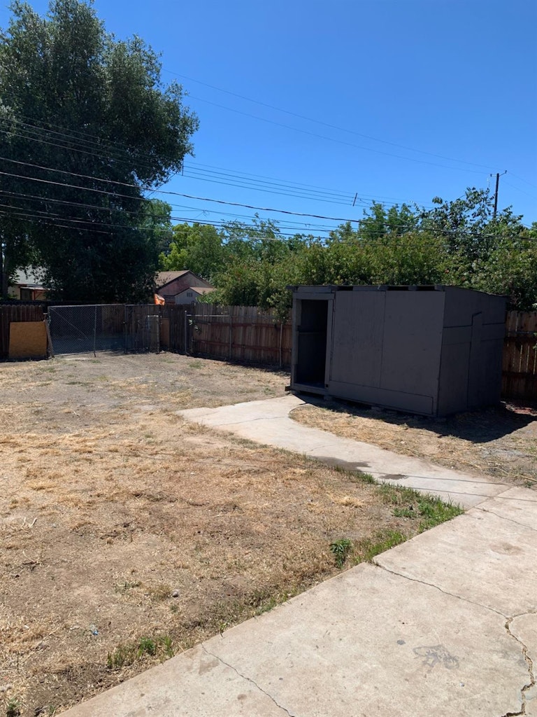 Photo 36 of 69 - 3736 Natoma Way, Sacramento, CA 95838