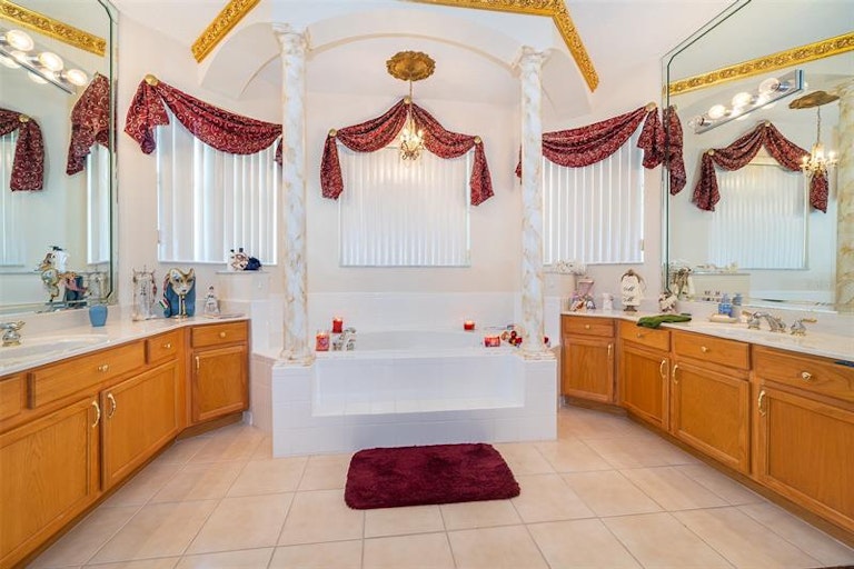 Photo 18 of 30 - 2580 Channel Way, Kissimmee, FL 34746