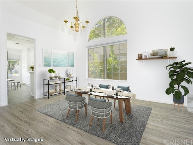 Photo 7 of 28 - 27237 Blakely Pl, Valencia, CA 91354
