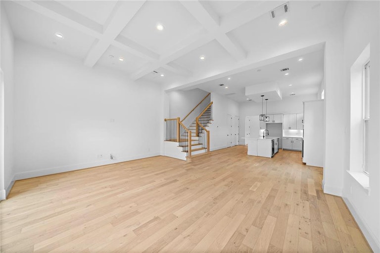 Photo 12 of 46 - 1420 Alexander St, Houston, TX 77008