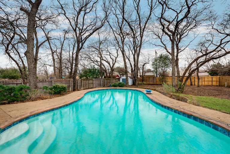 Photo 6 of 28 - 1921 Companion Way, Arlington, TX 76006