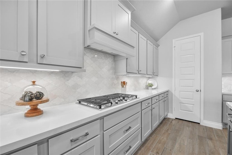 Photo 9 of 38 - 28810 Creekside Bend Dr, Fulshear, TX 77441