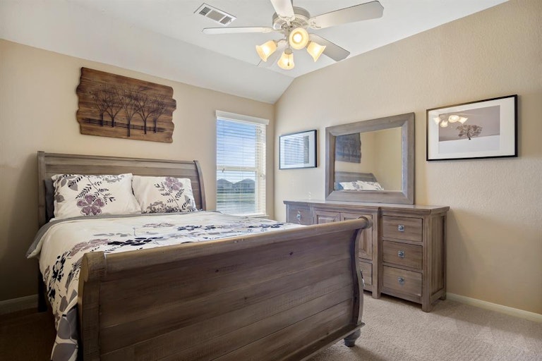 Photo 21 of 24 - 2018 Cadbury Castle Ln, Fresno, TX 77545