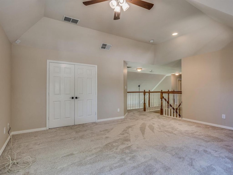 Photo 21 of 32 - 2524 Oak Brook Dr, Bedford, TX 76021