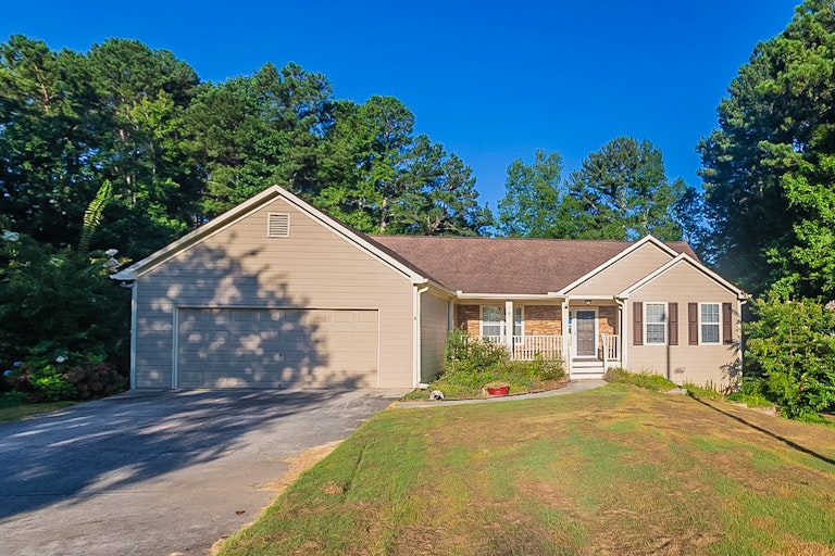 Photo 1 of 23 - 63 Legend Creek Cv, Douglasville, GA 30134
