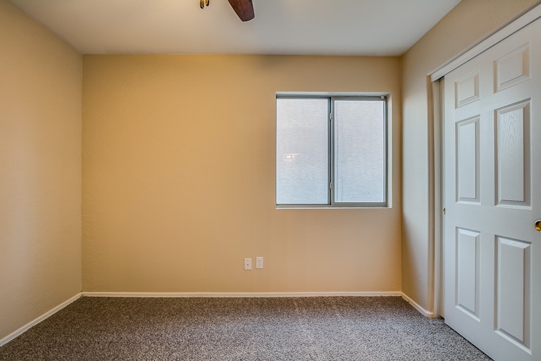 Photo 18 of 27 - 3326 W Fraktur Rd, Phoenix, AZ 85041
