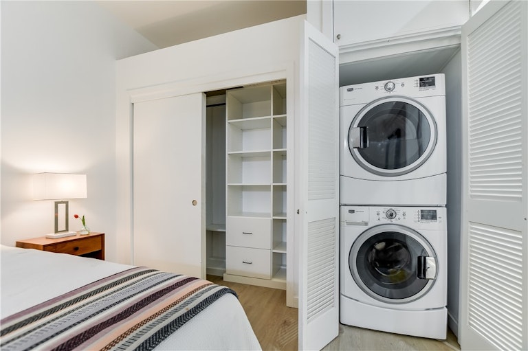 Photo 12 of 28 - 507 Sabine St #303, Austin, TX 78701