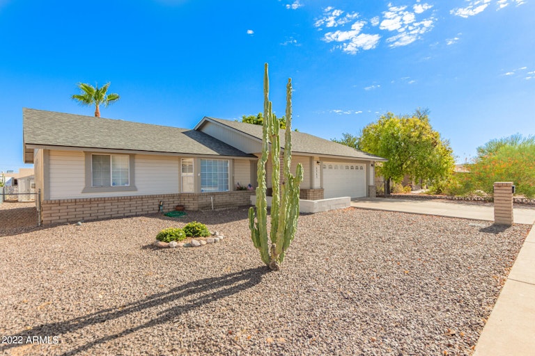 Photo 2 of 37 - 6563 E Dodge St, Mesa, AZ 85205