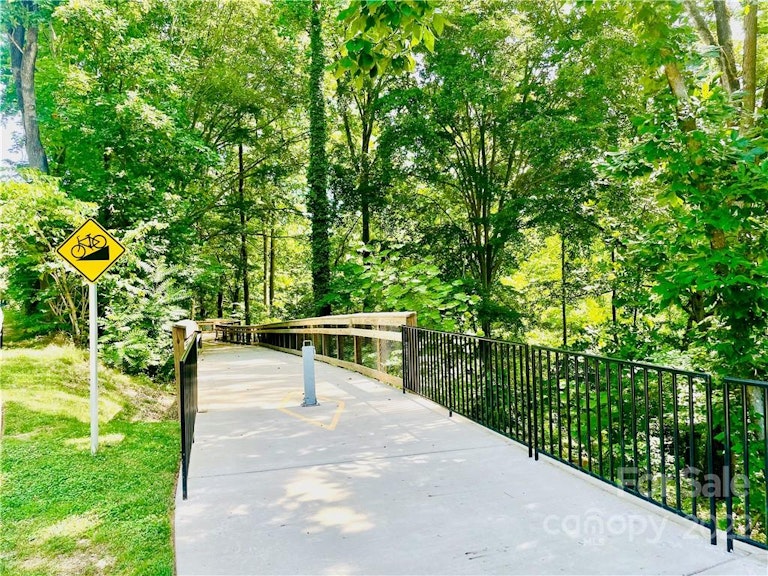 Photo 46 of 46 - 6538 Dougherty Dr, Charlotte, NC 28213