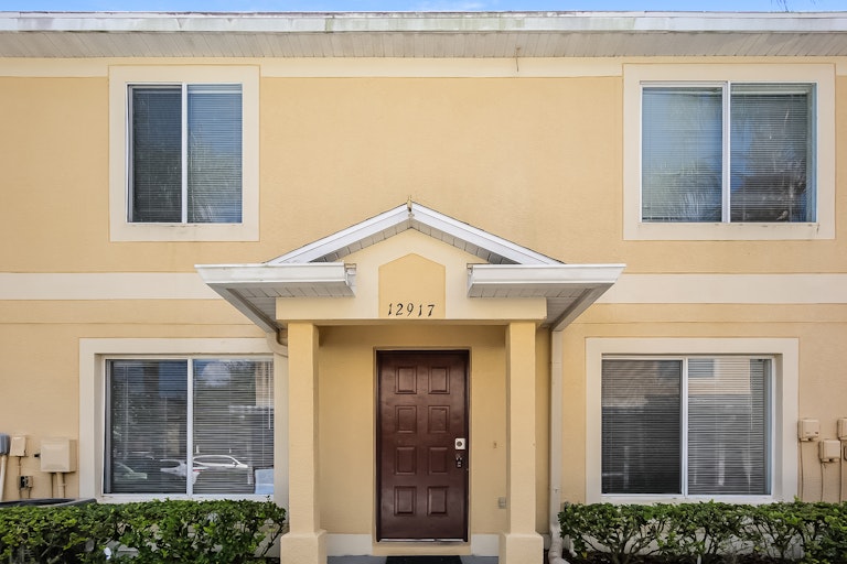 Photo 25 of 25 - 12917 Jessup Watch Pl, Riverview, FL 33579