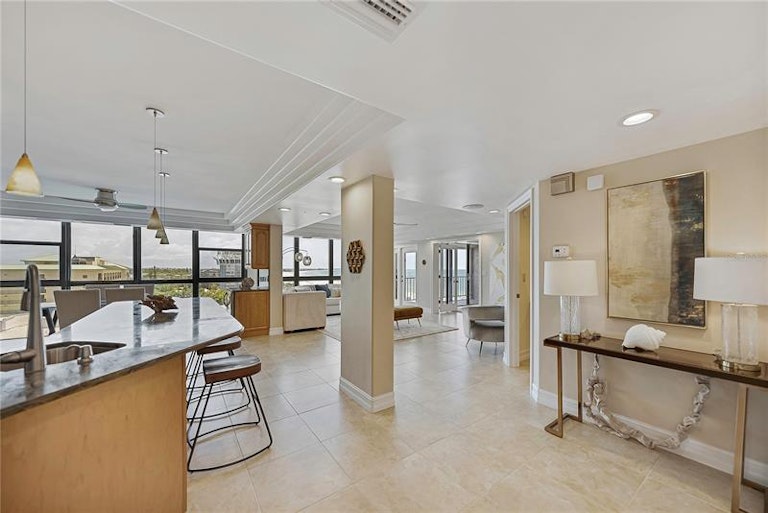 Photo 21 of 82 - 5396 Gulf Blvd #910, St Pete Beach, FL 33706