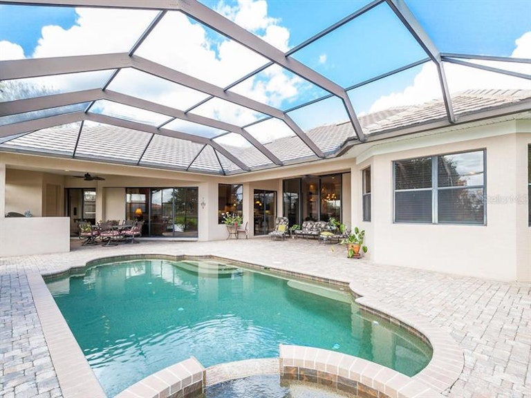 Photo 18 of 25 - 10804 Riverbank Ter, Bradenton, FL 34212