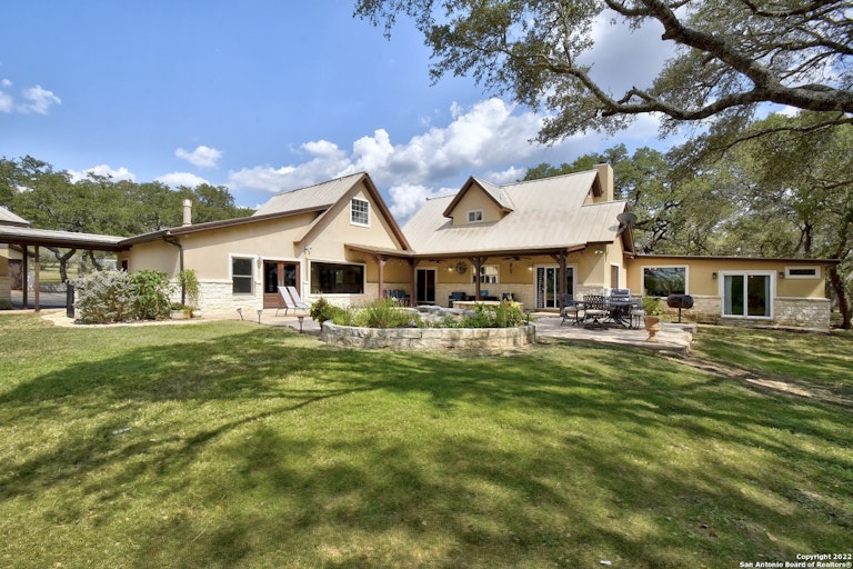 Photo 38 of 51 - 1359 E Ammann Rd, Bulverde, TX 78163