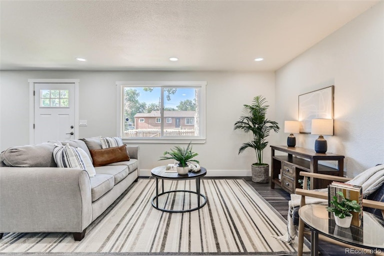 Photo 5 of 25 - 2301 W 58th Ave, Denver, CO 80221