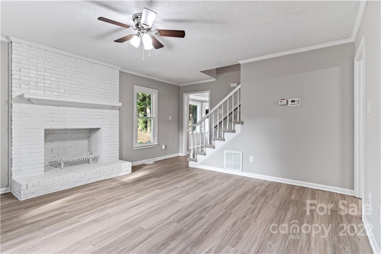Photo 4 of 25 - 2405 Autumnwood Trl, Gastonia, NC 28056